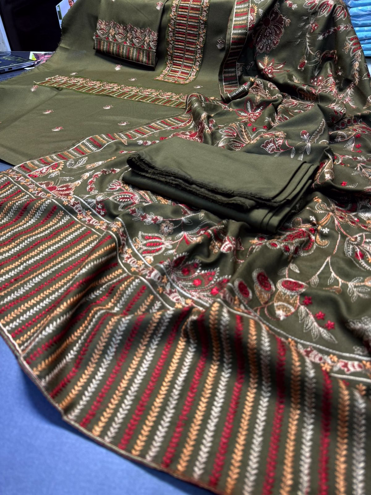 AREEZE Winter Royal | 3PC Premium Dhanak Collection | Heavy Embroidered Shawl (RH) - Image 3